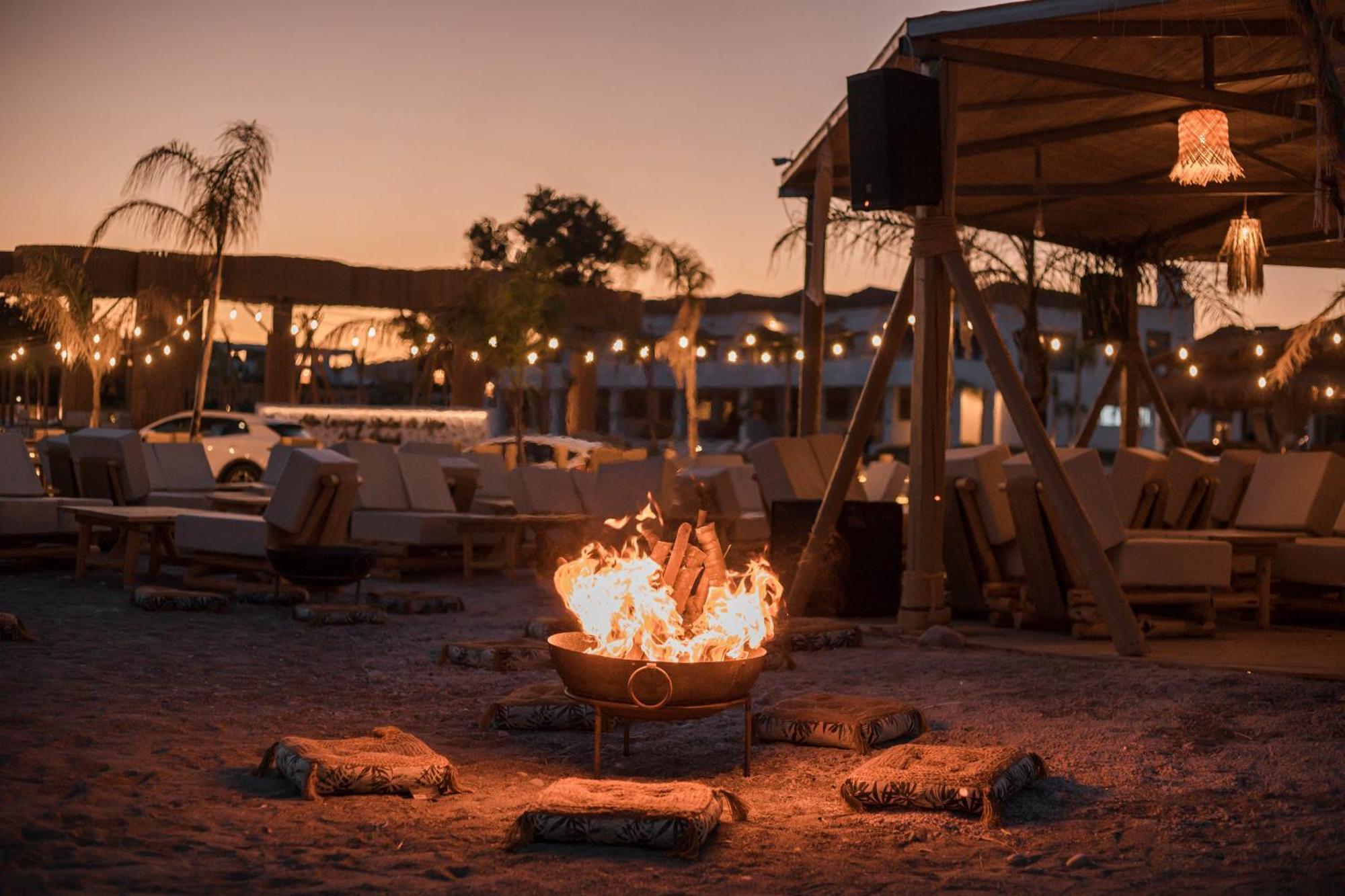 Alia Luxury And 3* Charaki