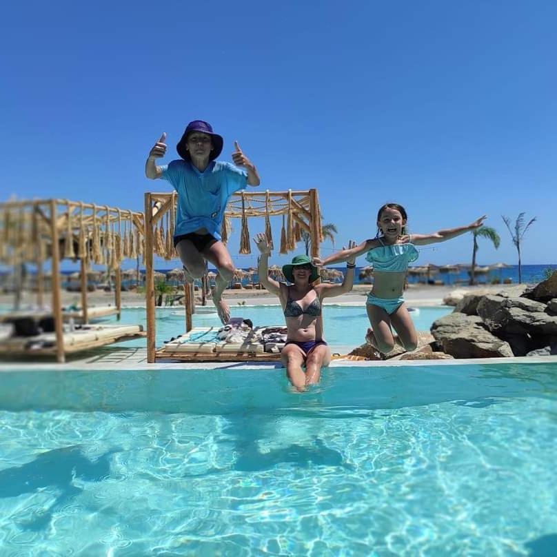 Alia Luxury And 3* Charaki